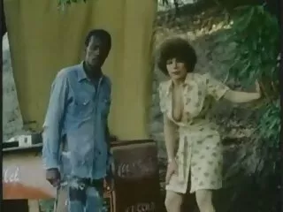 সুন্দরি সেক্সি মহিলার, বড়ো পোঁদ