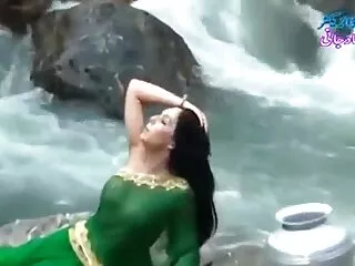 বিপরীতমুখী, হার্ডকোর, সুন্দরি সেক্সি মহিলার